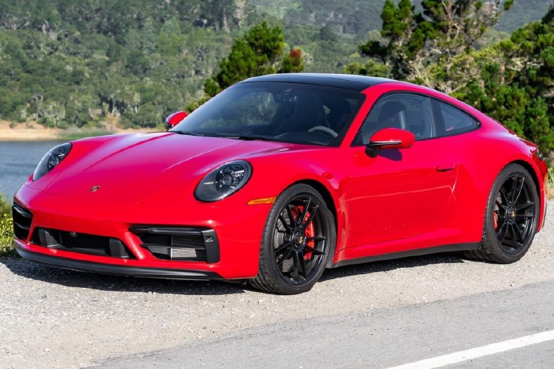 🚗⚡ В мире спортивных автомобилей пополнение! Представляем купе Porsche 911 Carr