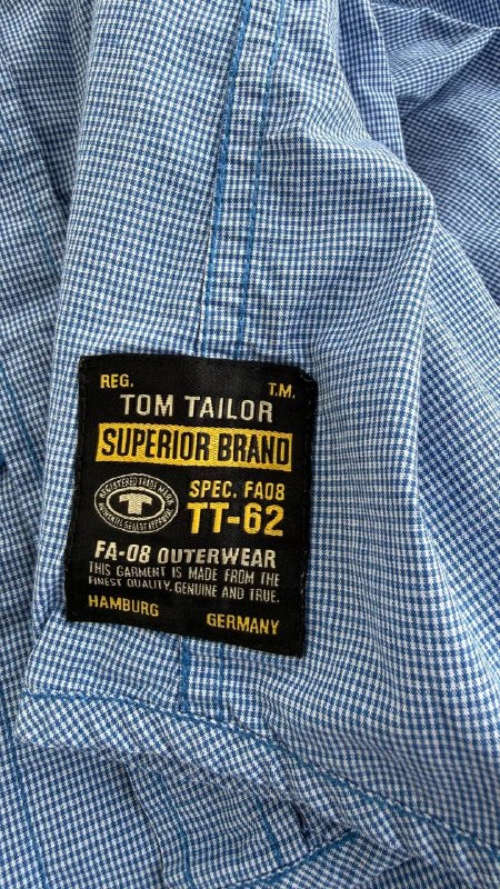 Мужская рубашка Tom Tailor L. Мелкая клетка. Приталенная. В идеальном состоянии