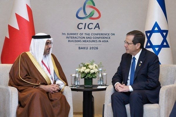 خبر ایران‌ویو۲۴: 🔴 دیدار وزیر خارجه بحرین با هرتزوگ در باکو🔺️وزارت خارجه بحرین اعلام کرد عبداللطیبن راشد الزیانی، وزیر خارجه این کشور، رو