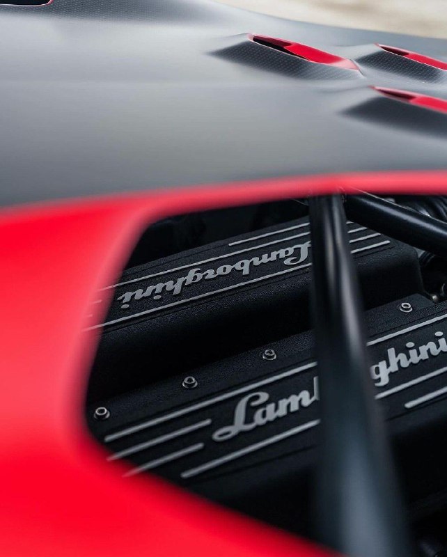 Lamborghini Sesto Elemento 8