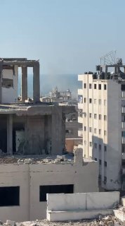 דחוף: מטוסי הכיבוש פתחו בפשיטה על מחנה אל-שאטי, ממערב לעיר עזה.