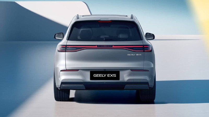 Geely анонсировал первый электрический кроссовер для России 2