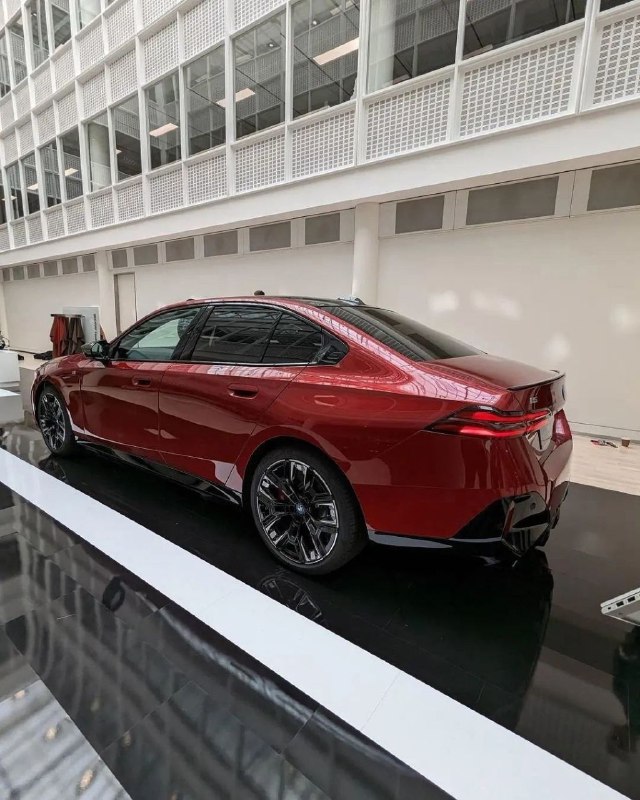 BMW i5 6
