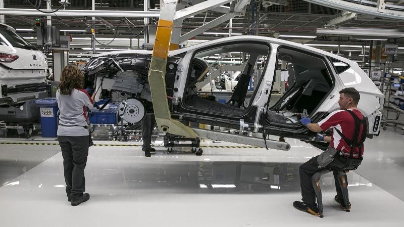 Seat угрожает массовыми увольнениями из-за высоких пошлин на китайские электромобили