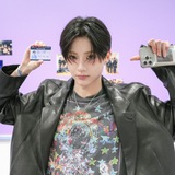 b-side