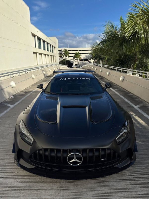 Mercedes Benz GT BLACK SERIES 730 HP