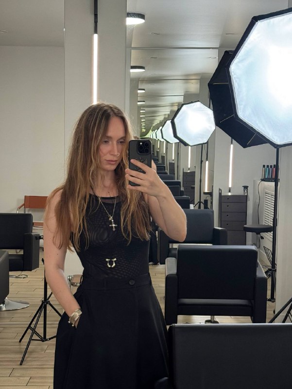 Первый рабочий день в салоне спустя 8 месяцев без стрижек Fane 🤍Первый рабочий день в салоне спустя 8 месяцев без стрижек Fane 🤍