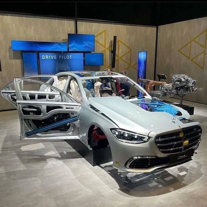 Демонстрация продуманности по части безопасности в S-Class 4
