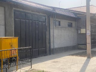 Uy sotiladi 2.2 sotiqli