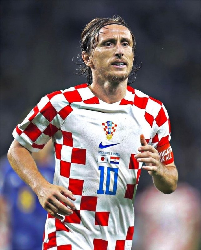 فوتبالی باشیم: ⚽️ فدراسیون فوتبال کرواسی رسماً تأیید کرد : 🔗 «شراب ناب فوتبال» همچنان به کارش تو تیم ملی ادامه میده و قراره تو رقابت‌ها