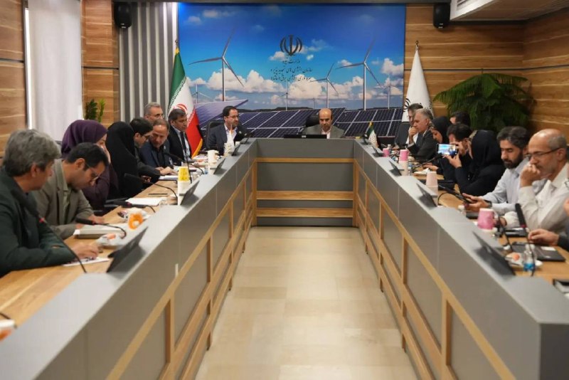 نیرو آنلاین: رئیس سازمان انرژیهای تجدیدپذیر و بهرهوری انرژی برق تاکید کرد:⚡️ همدلی دستگاههای اجرایی برای تحقق ظرفیت ۱۲ هزار مگاوات