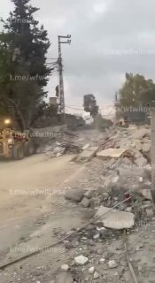 ️🇱🇧🇮🇱 צילומי תוצאות התקיפה האווירית של ישראל שכוונה לכפר רומן, דרום לבנון.