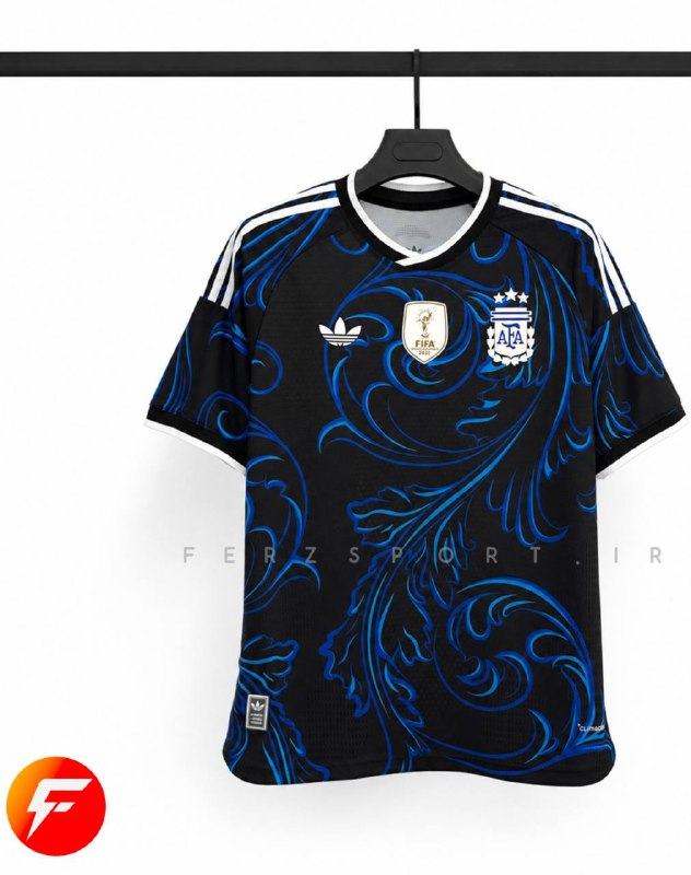 کیت و کفش فوتبال فرز اسپورت⚽️: کیت شاهکار دوم آرژانتین جام جهانیورژن پلیری ، با این طرح و نقش خاصش داخل سایت موجوووده💙🖤👕سایزبندی : S.M.L.XL.2XL✨ارزش پی