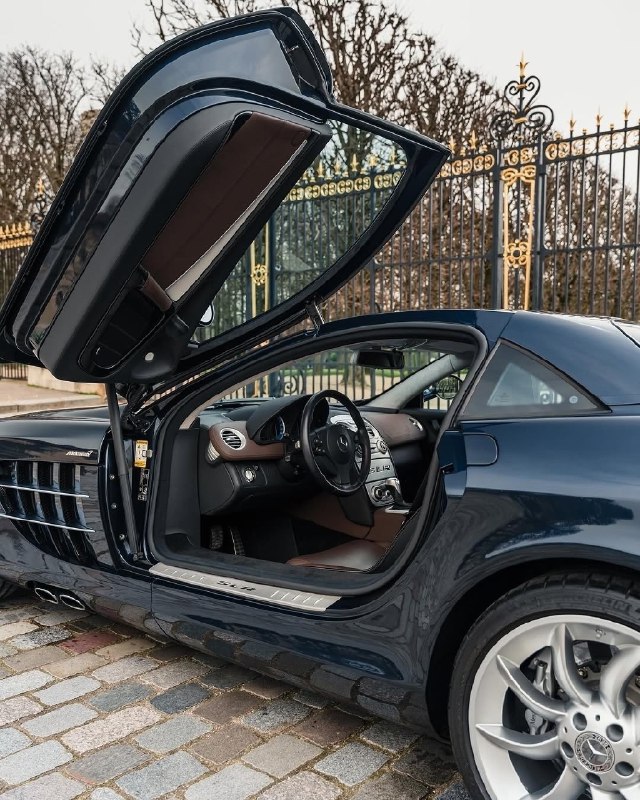 Mercedes-Benz SLR McLaren 7
