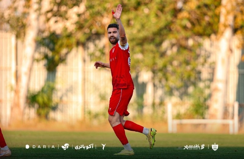 سُرخ خون 🔻: عملکرد یاسین سلمانی در دیدار های تدارکاتی امسال پرسپولیس: ۸ بازی - ۴ گل - ۵ پاس‌گل :پ.ن تارتار به شدت راضیه از یاسین @So