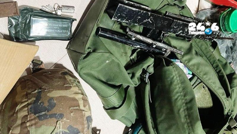 🇮🇱 כלי עבודה לייצור אמל"ח, רובים מאולתרים - ותחמושת נתפסו בתוך בית בפעילות של המשטרה בסוף השבוע. שוטרי המ…
