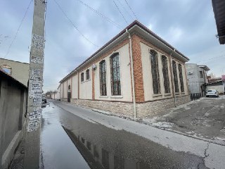 Ipakchilik hovli sotiladi 4.10 fasad:32m