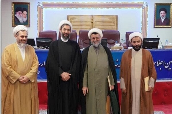 معاون آموزشی نهاد نمایندگی مقام معظم رهبری در دانشگاه‌ها منصوب شد ⁣ در نشست مسئولان دفاتر نهاد نمایندگی مقام معظم رهبری در دانشگاه‌های وزارت علوم، تحقیقات و فناوری — مهر (تلگرام)