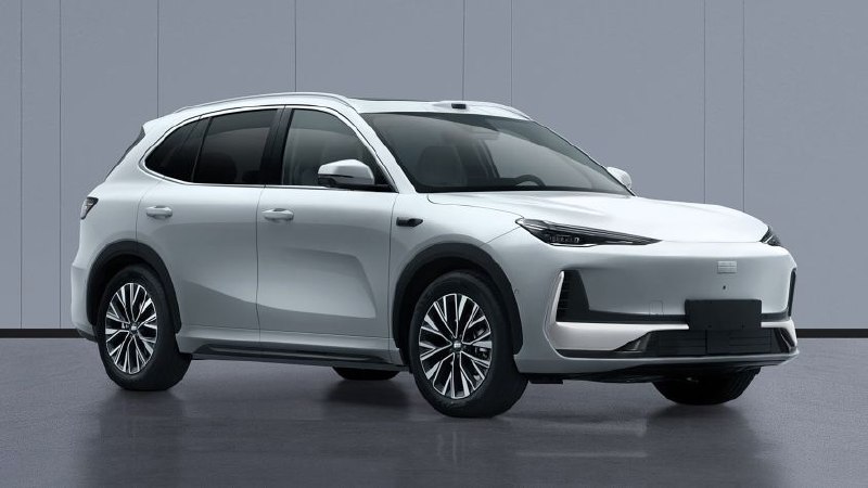 Geely EX5 решила внезапно сменить ориентацию — с переднего привода на задний. И