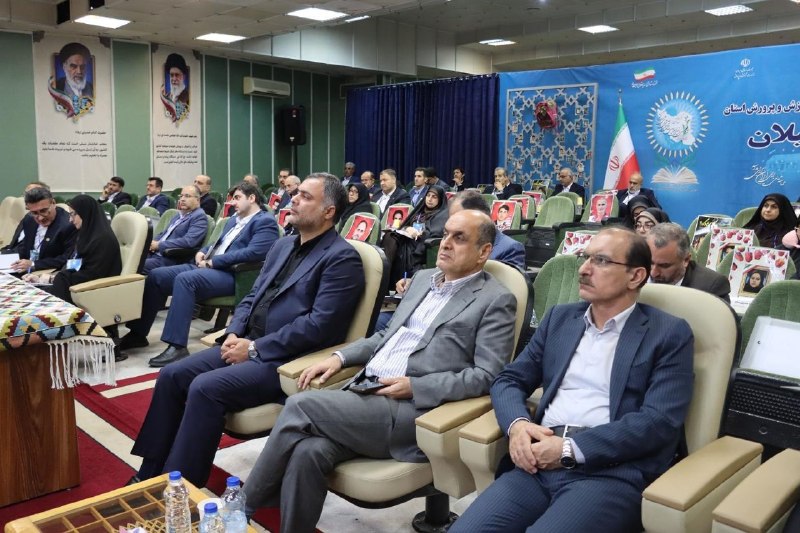 پایگاه خبری می رشت: ⌚️ساعاتی قبل در دهکده ساحلی بندرانزلی؛📸👆حضور هادی حق شناس «استاندار گیلان» به همراه محمد دوستار «سرپرست دانشگاه فرهنگیا