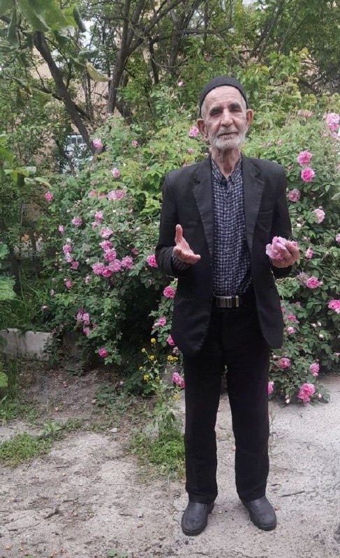 گلمکانیا: انا لله وانا الیه راجعون.بدینوسیله درگذشت شادروان حاج حسن مولوی رابه اطلاع دوستان واقوام وخویشان می رساند ، مراسم تشییع