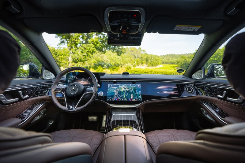 🚗✨ Новый роскошный интерьер: 2027 Mercedes‑Maybach S580Вчерашний выпуск справил