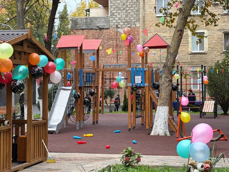 В Махачкале сданы несколько благоустроенных городских пространств фото