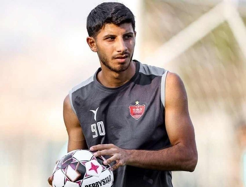 90: نساجی همچنان به دنبال جذب قرضی هافبک پرسپولیس نساجی همچنان خواستار جـذب قرضی کوروش اژدهاکش هافبک ۱۹ ساله پرسپولیس است و