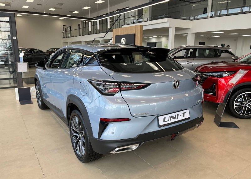 Продажи китайских брендов в России упали на 20%Продажи китайских автопроизводите