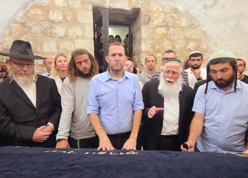 מקורות דחופים בעברית: