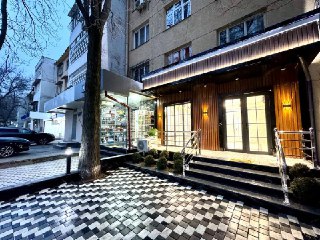 Продаётся Евро Офис вдоль дороги Максим Горький ор. АВИР