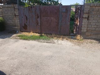 Quruq yer sotiladi
