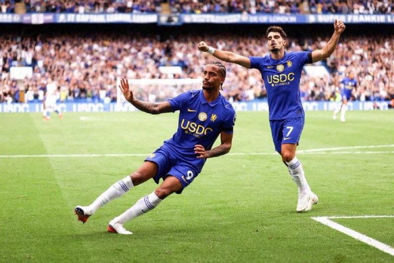 ChelseaCF Twitter: 😐😂