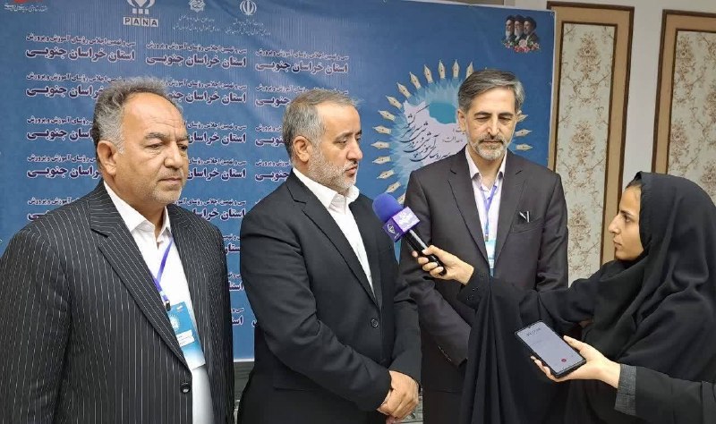 وزارت كشور: استاندار خراسان جنوبی:سرمایه‌گذاری در آموزش و پرورش، سرمایه‌گذاری برای آینده کشور است🔹سید محمدرضا هاشمی در حاشیه اجلاس و