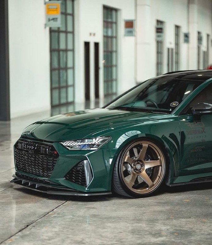 Audi RS6 Avant 2