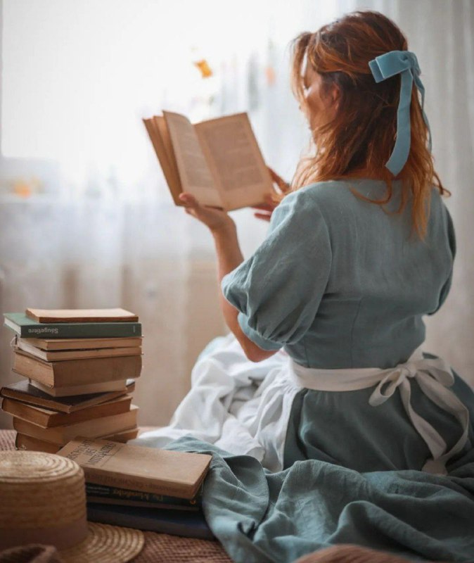 آها ...: Memories never fade away, they just sink into the deepest corners of our heart.خاطرات هیچوقت از بین نمیروند، اونا فق