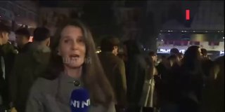 לאחר הניצחון, התלמידים מכריזים: ראקו מלודי הוא גיבור וקוסובו הוא סרביה. איזה אסון בקרוב, הנציבות האירופית ת…