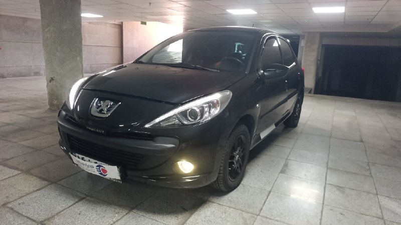 نمایشگاه همراه‌مکانیک: 🚗 پژو 207 اتوماتیک سقف شیشه ای 1402💰 قیمت: 2,520,000,000 تومان📏 کارکرد: 34,111 کیلومتر📍 محل: تهران، قیطریه✅ اقساط 1 تا 6