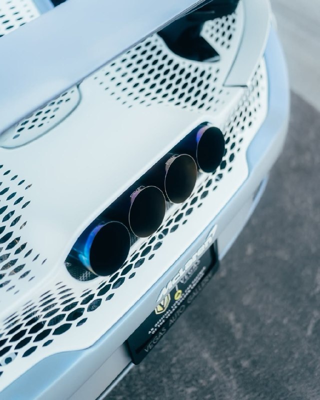 McLaren 765LT Spider 2022 года | Цена: 629 999 долларов США 3