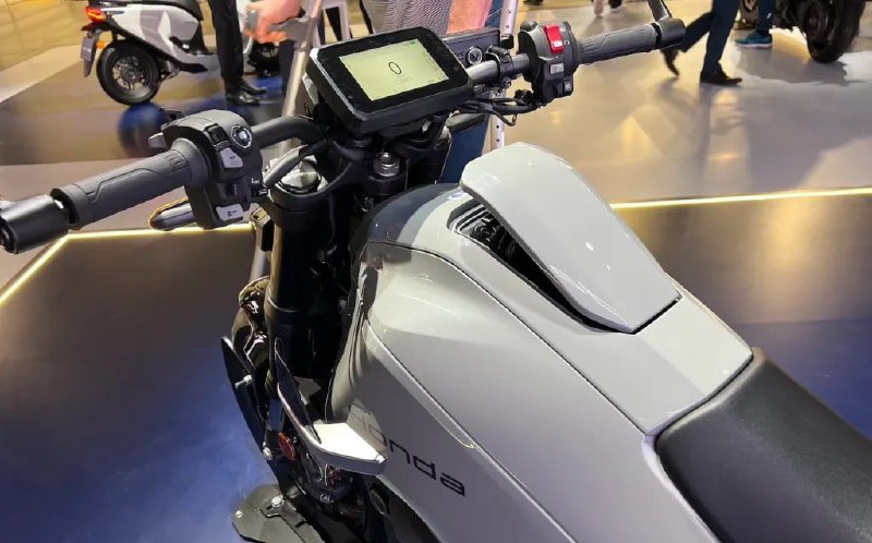 Honda представила первый серийный электромотоцикл 2