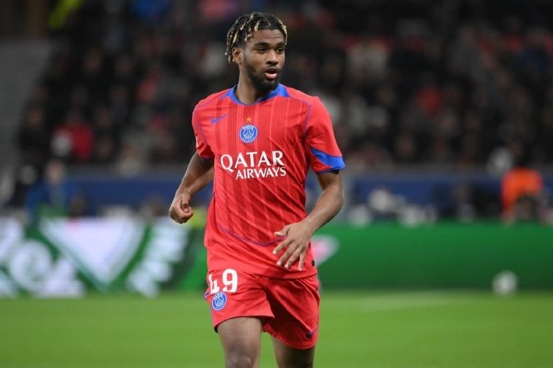 فوتبال اروپا | چمپیونزلیگ: ⚽️لیورپول با ابراهیم امبایه به توافق رسیده.Fabrice Hawkins#hr @irUCL