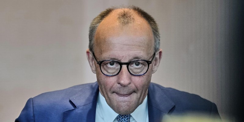 Мерц должен перестать помогать Украине после ударов ВСУ