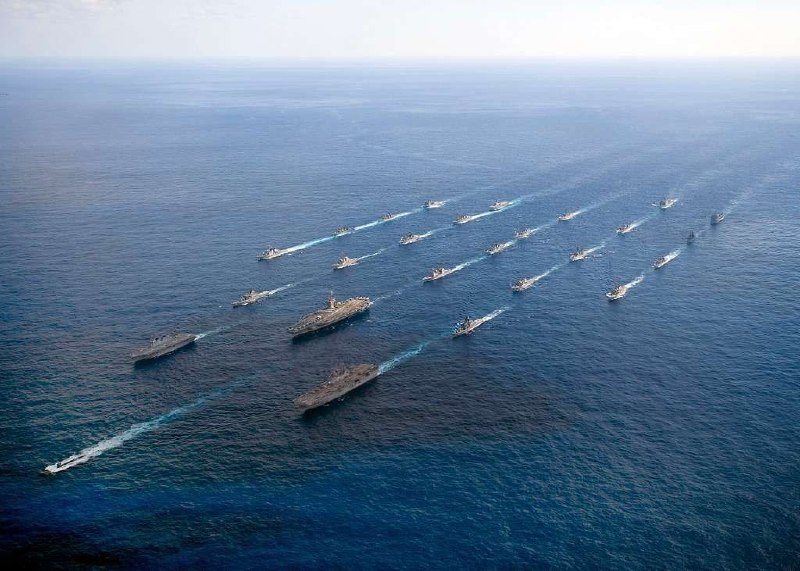 انقلابی - لشکر قدس: ♦️گروه ضربتی حامل هواپیمابر uss george washington وارد خاورمیانه شده است.☑️ @enghlabi_ir