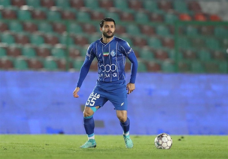 Varzeshland: عارف غلامی در یک قدمی چادرملو 💙عارف غلامی مدافع فصل گذشته تیم فوتبال استقلال با مدیران باشگاه چادرملوی اردکان به توافق ر