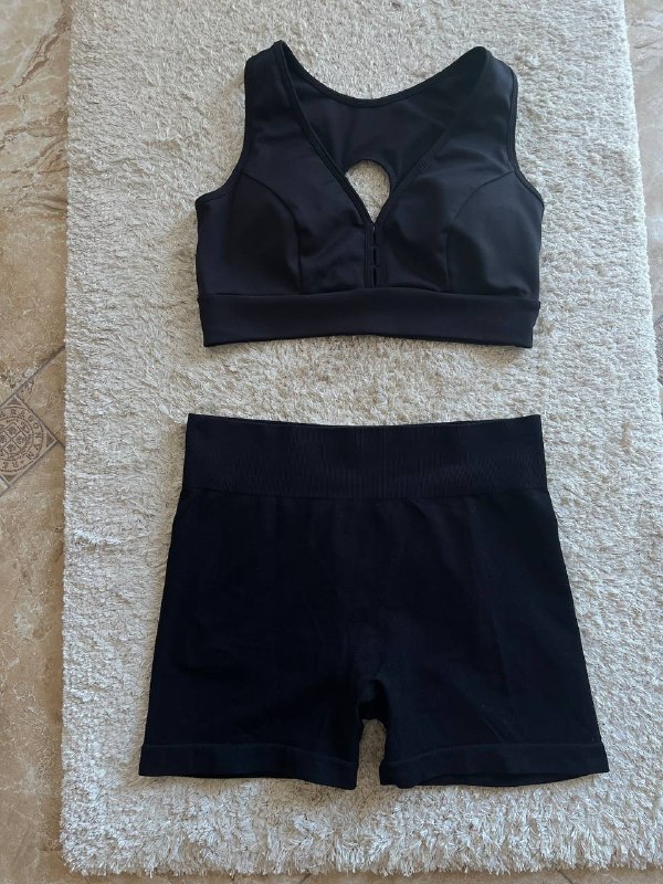 Спорт-комбинезон с вырезом на спине, М, 25 gel — фото 1