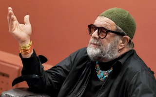 Бориса Гребенщикова* будут судить по «иноагентской» статье — за видео с кавером на ОкуджавуКуйбышевский суд Петербурга назначил заседание по административному делу в отношении лидера группы «Аквариум» Бориса Гребенщикова. На него составили протокол об отсу
