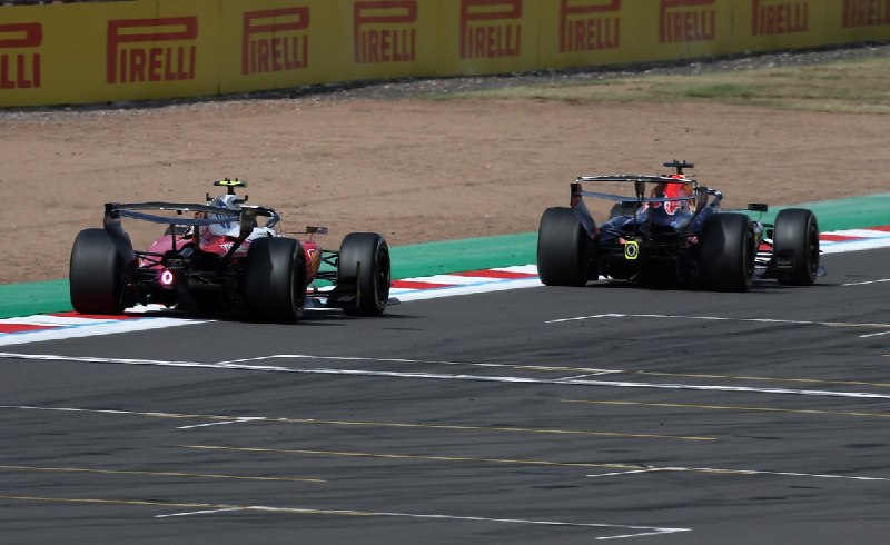 🚗✨ В этой среде 8 июля в автосалоне эмоций разгорелось обсуждение: Red Bull и F