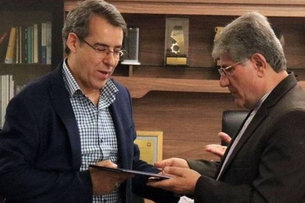 پایگاه خبری معدن نامه: تغییر مهم در فولاد کردستان؛ عضو جدید هیأتمدیره معرفی شددر جلسهای با حضور اعضای هیأتمدیره شرکت صنایع فولاد کردستان، دک