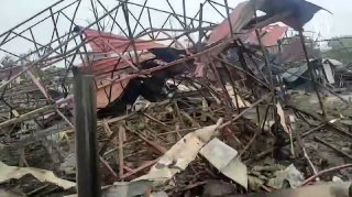 ⬛️ Власти принятой в состав России Запорожской области объявили траур: после ночного удара дронов здесь 12 погибших, в том числе детиВ Запорожской области, принятой в состав России, объявили траур по жертвам ночного удара украинских беспилотников по турбаз
