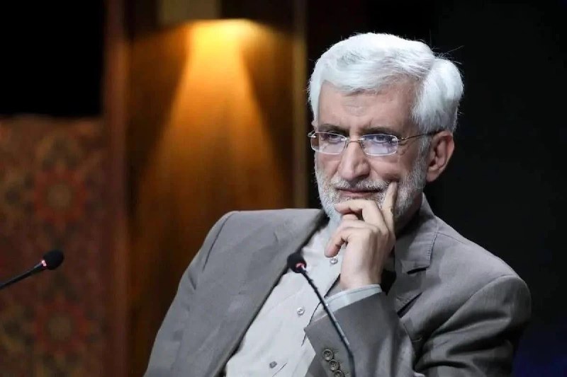 توییتر مقاومت: یک کم از سواد خانوادگی #سعید_جلیلی بگم براتون سعید جلیلی دکترای علوم سیاسی است وسابقهٔ تدریس در دانشکدهٔ مدیریت و اقتصاد